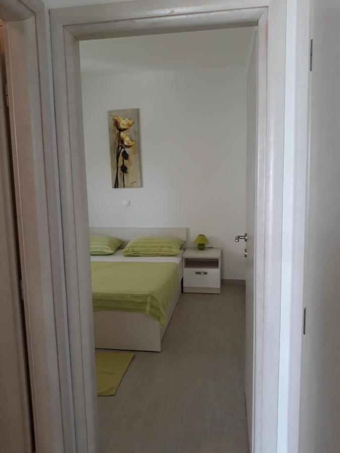 Apartment With Free And Private Parking Makarska Eksteriør bilde
