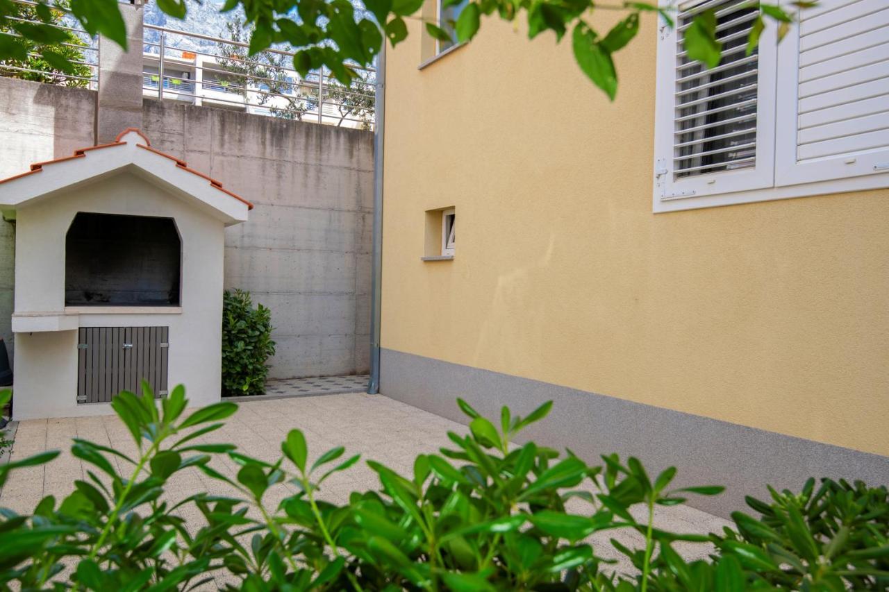 Apartment With Free And Private Parking Makarska Eksteriør bilde