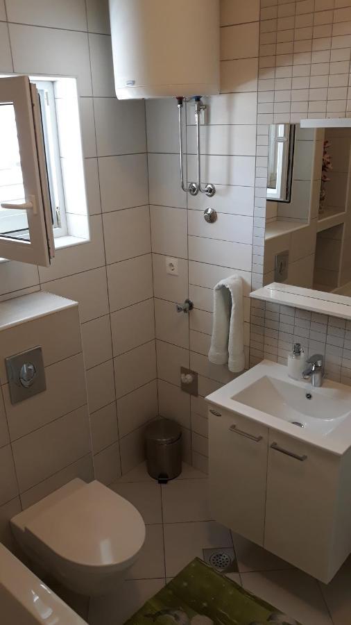 Apartment With Free And Private Parking Makarska Eksteriør bilde