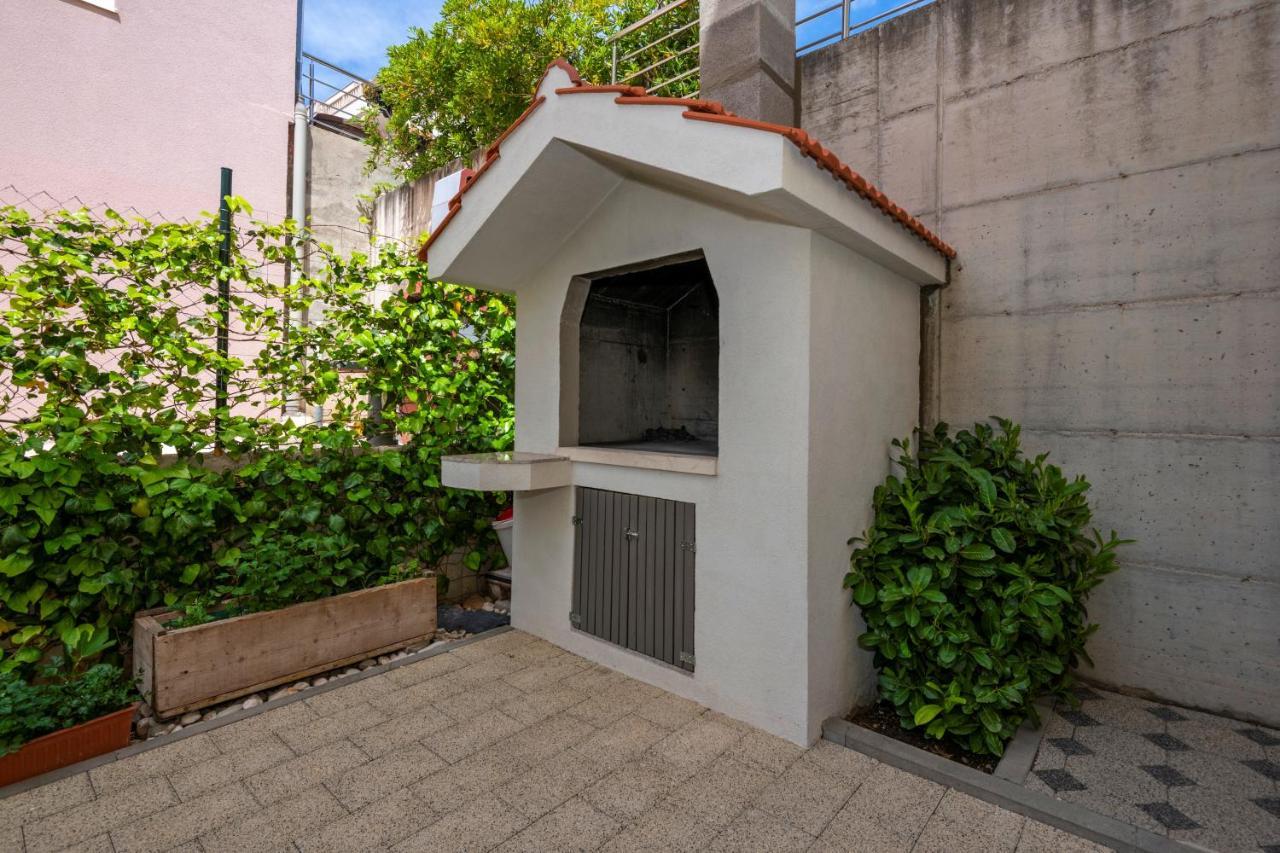 Apartment With Free And Private Parking Makarska Eksteriør bilde
