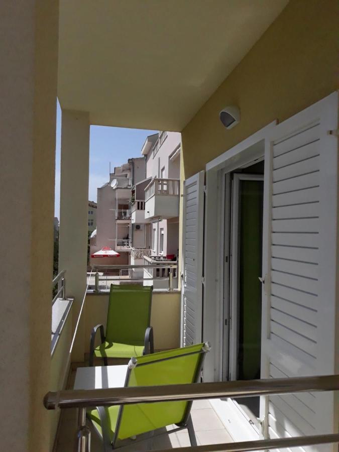 Apartment With Free And Private Parking Makarska Eksteriør bilde